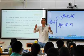 听障学生踊跃考四级？因为他们有用手语教英语的老师图片