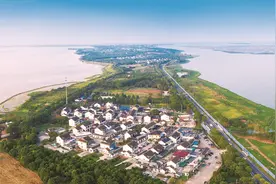 绿水青山铺就全面小康最美底色图片