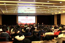 湖北省妇联“农村贫困母亲两癌救助专项基金”发放暨党的十九届五中全会精神宣讲活动在荆举行图片