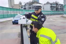 注意减速！贵阳在这些路段安装爆闪灯图片