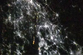 日本宇航员分享粤港澳大湾区太空夜景图，外国网友：犹如宝石图片