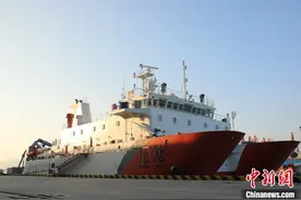 奔向马里亚纳海沟11000米 西湖大学崔维成率科考团出海图片