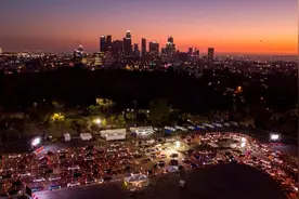 洛杉矶“封城”　市长吁民众“待在家里”图片