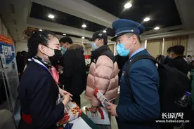 石家庄：冬季招聘助力退役军人就业图片