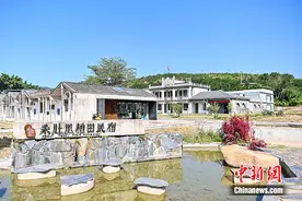 世界客都“以宿带村”盘活老建筑吃上“阳光饭”图片