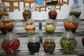 手动“复制粘贴”新疆兵哥哥的菜窖，也太整齐了吧图片