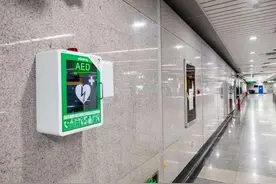 手机一键可查深圳AED地图 深圳公共场所已装3500台AED图片