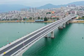 河源市区河紫路新建的东江大桥计划2021年元旦前通车图片