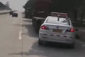 遇货车挡路，女子科目三考试苦等4小后满分通过，领车员都等饿了图片