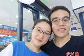 谈恋爱影响学习？这对学霸情侣表示“不服”图片
