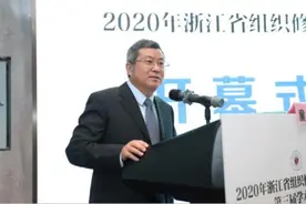 28岁年轻姑娘股骨头坏死，年纪轻轻就要面临髋关节置换，以后年纪大了怎么办？图片