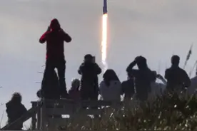 半月谈｜大国争建“太空互联网”图片