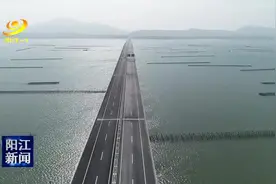 记者试驾海陵岛大桥：一桥连两区 碧海变通途图片
