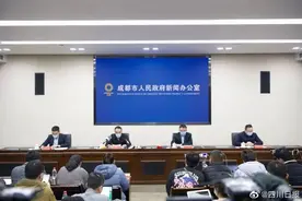 深夜通报！新增本地病例4+1，其中1例为学校食堂员工！多个高校紧急通知图片