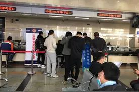 “京牌”黑市：一个京牌指标炒到16万！35岁小伙与50多岁大妈为过户车牌“闪婚闪离”图片