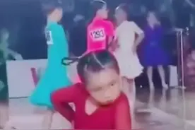 迷你版“辣目洋子”火了！重庆女孩刘厶菡母亲回应：很高兴，但更希望她专注舞蹈图片