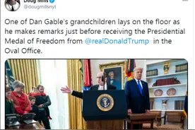 特朗普好不容易露个面，还被熊孩子抢镜图片