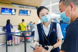 南航再次荣膺“全国用户满意标杆企业”图片