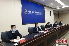 成都市锦江区：春熙商圈商家正常营业 秩序井然图片