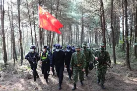 中越联合巡逻执法 维护边境安全稳定图片