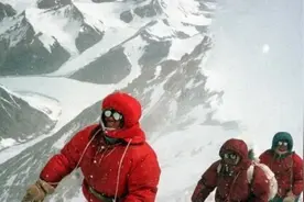 我想叫她一声：珠峰女神图片