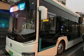 701路服役10年旧车宣告“退休”，18辆新车型上线，“弹簧屁股”现象没有了图片
