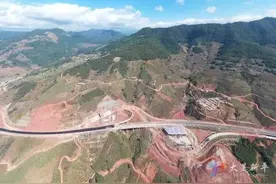 预计年底通车！墨临高速新平段建设“大提速”图片