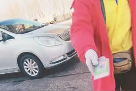 扫码付款挺“方便”，这家加油站的做法让人细思极恐……图片