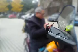 长沙54岁外卖员每天送餐12个小时：儿子待业在家，谁能帮我劝劝他？图片