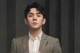 李佳琦：“口红一哥”的中场战事图片