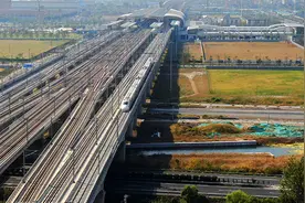 “环泰州高铁圈”何解？官方：力争明年开建盐泰锡常宜铁路图片