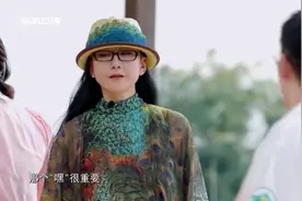 青春：杨丽萍不愧是舞蹈艺术家，玩游戏随便跳个舞，杨迪当场看呆视频封面