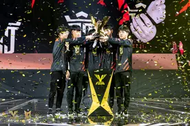 张大仙组建的战队在TGA夺冠 积累宝贵实战经验冲击职业联赛图片