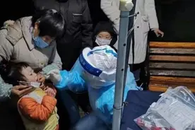 被自己的孩子喊“阿姨”，她却没敢相认……图片