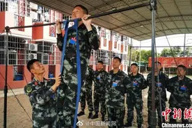 上海武警新兵连速成减肥班 人均减重超过7公斤图片