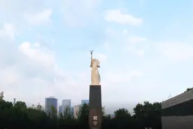 和平是什么？南京外籍教师对话战争亲历者后代视频封面