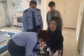 九旬重病老人就医，没身份证咋办？90后女户籍警上门办证解难题图片