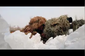 魔鬼周纪实丨狙击手爬冰卧雪  苦练技能视频封面