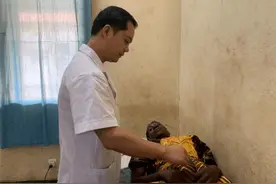 两万根银针、两封感谢信！联合国和非洲官员都给他点赞图片