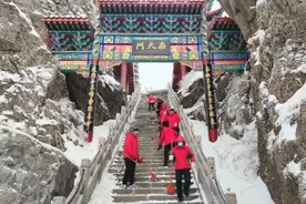 河南老君山回应“景区现大量垃圾”：情节严重的商户停业整顿图片
