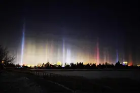 寒夜灯柱？暖夜灯柱？都是什么“神操作”图片