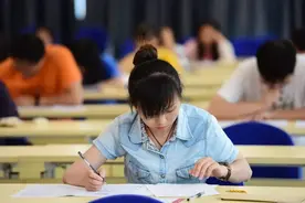 为了4万元，他们将474名考生的答题数据掉包图片