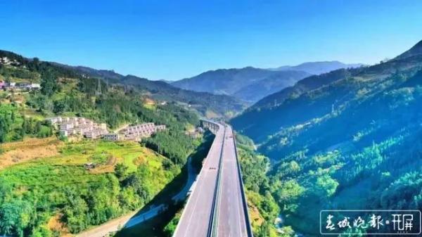 澄江网站建设（好消息云南这条高速后天试通车）