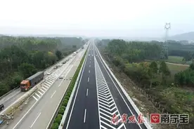 半幅改造完成！南宁往玉林方向高速公路正式恢复通行图片