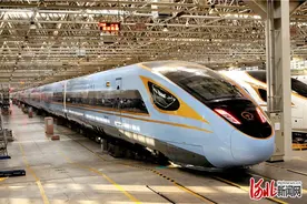 “复兴号”家族又添新成员——时速250公里“蓝暖男”上线图片
