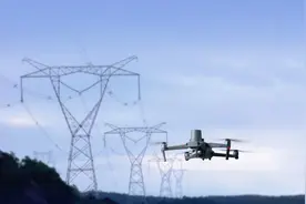 大疆发布御2行业进阶版：更强双光镜头，增加RTK模块配件等图片