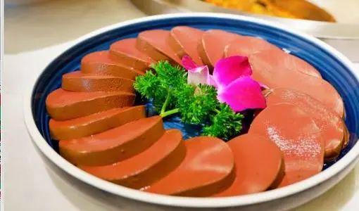 真假鸭血之谜，三招教您辨别