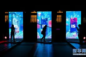 灯光艺术点亮夜曼谷图片