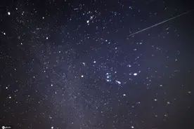 日本奈良县观测到双子座流星雨图片