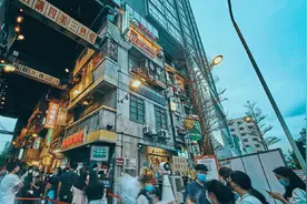广州超级文和友设计师杨岩：设计一座市井美食的主题乐园图片